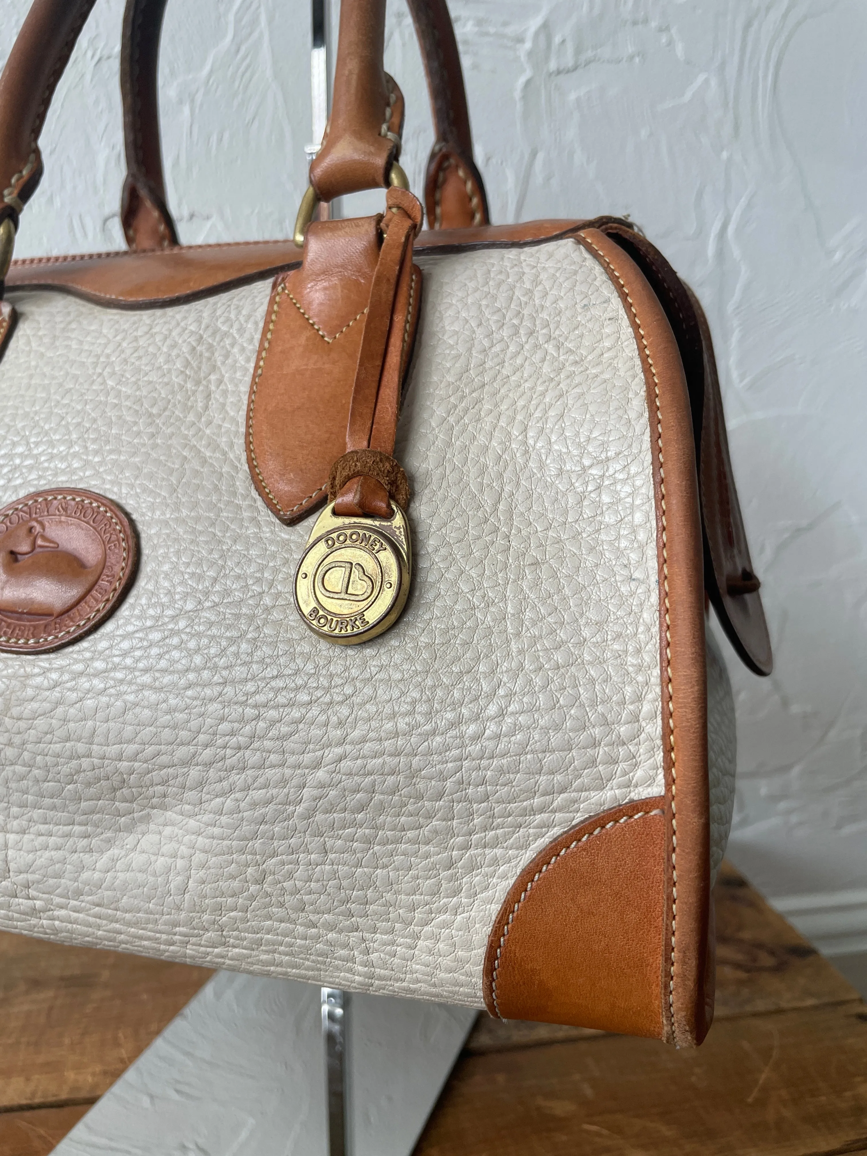 Vintage Dooney & Bourke Cream Pebbled Leather Doctor Bag