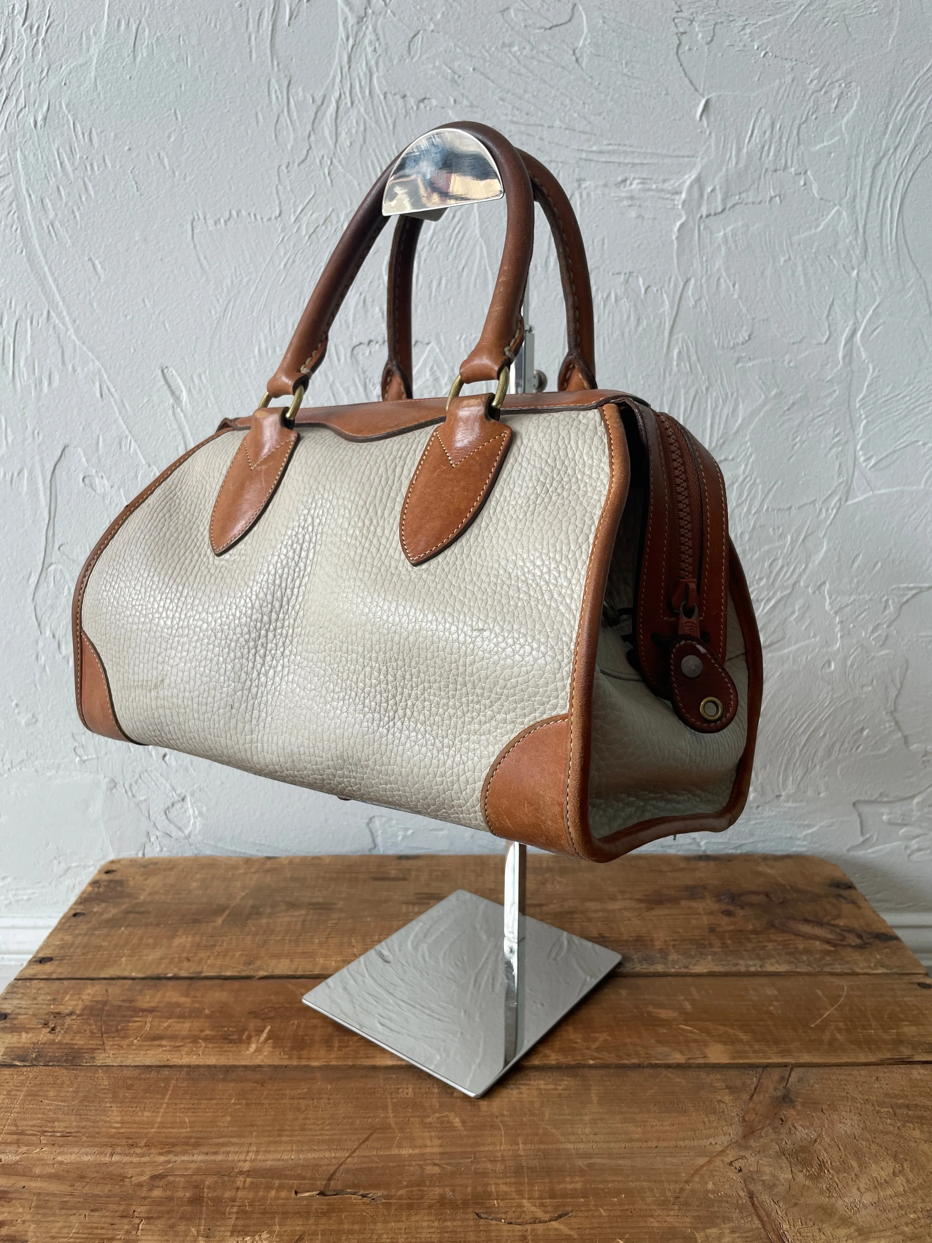 Vintage Dooney & Bourke Cream Pebbled Leather Doctor Bag
