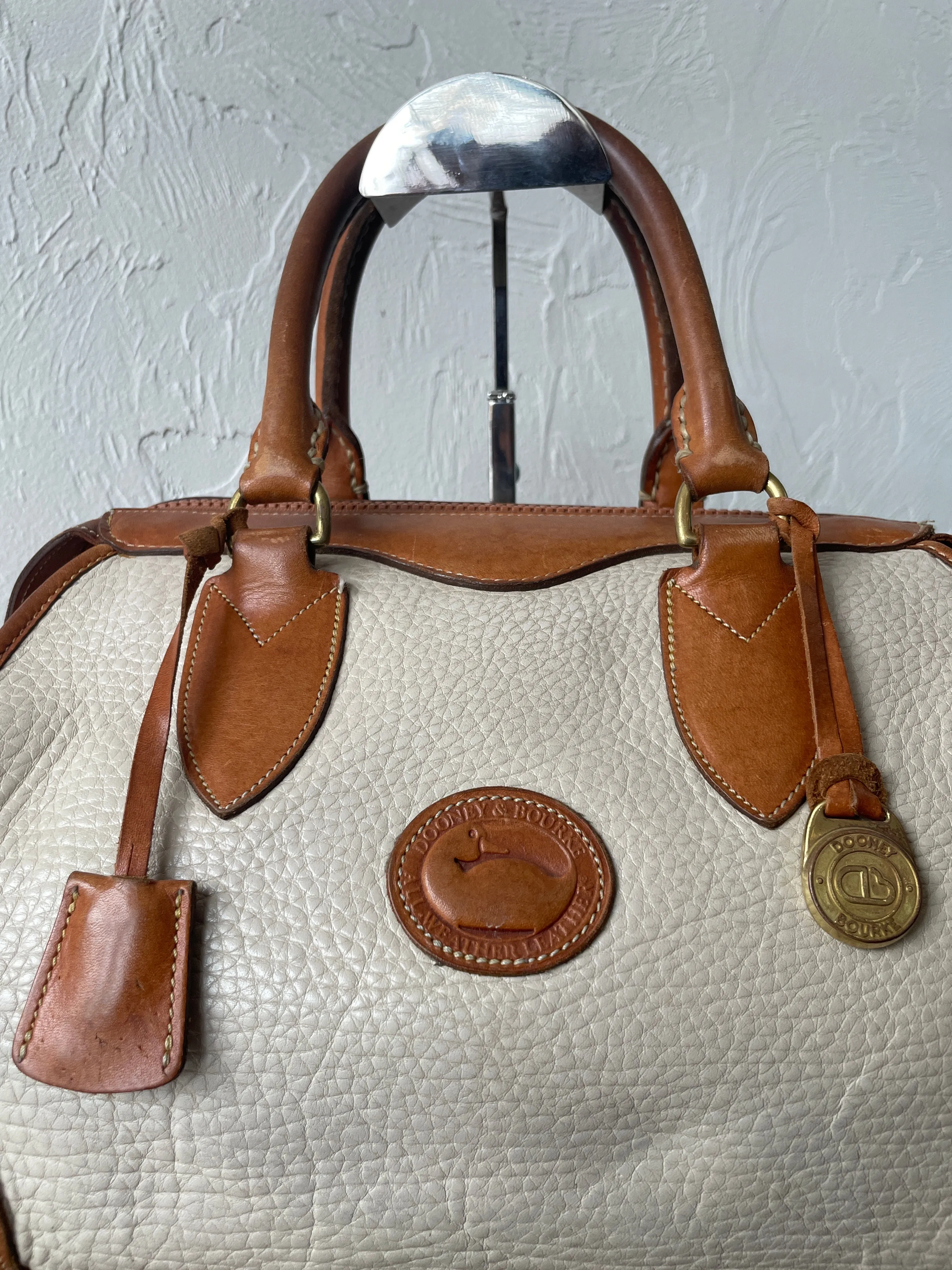 Vintage Dooney & Bourke Cream Pebbled Leather Doctor Bag